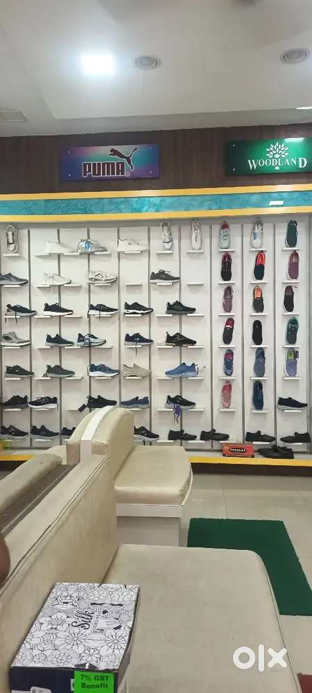 Work in popular shoe company