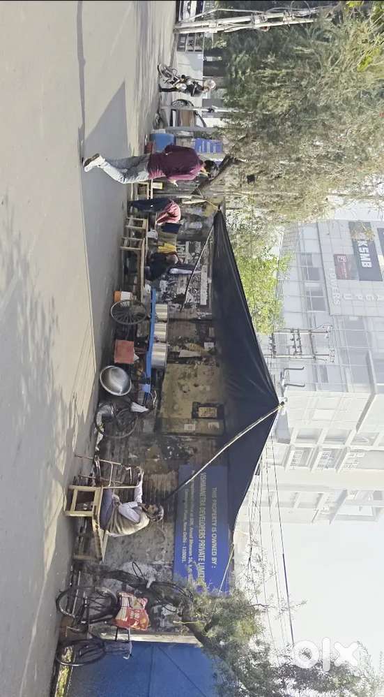 This property is in the Hajratgunj very pors area.