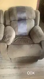 Recliner sofa set