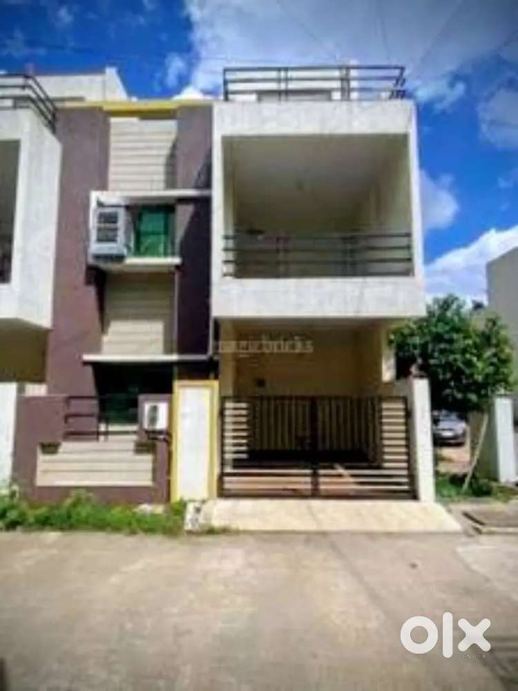 Indipendent house batchelor allowed in Chauhan Green valley