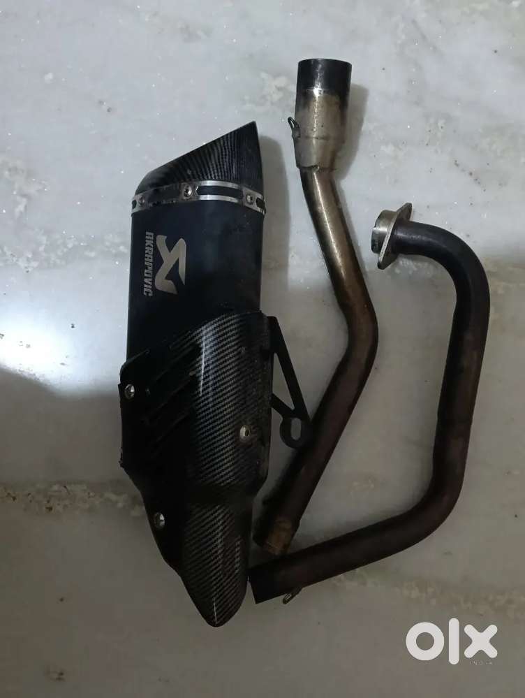 Akarapovic exhaust with db killer R1M inspired