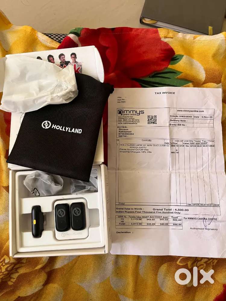 HOLLYLAND LARK A1  Wireless Mic Duo  Vlogging, YouTube,Filmmaking mic