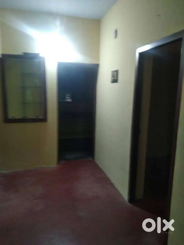 House for rent or leese at perukavu