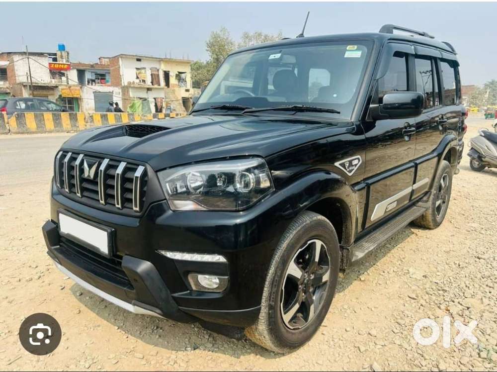 Mahindra Scorpio Classic 2022 Diesel 35000 Km Driven