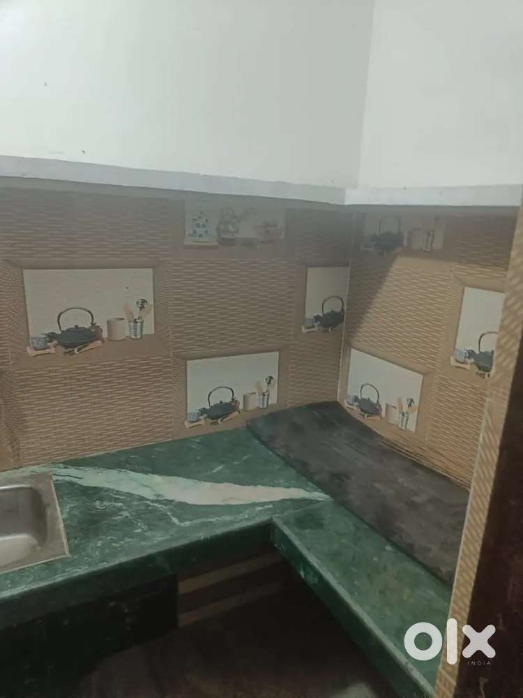 Bachelor allow female