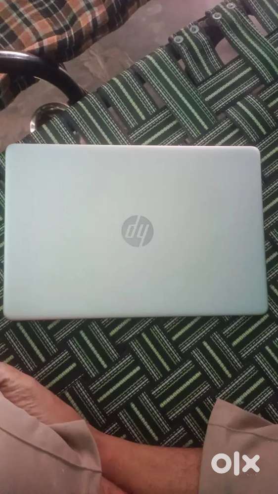 HP LEPTOP 15s