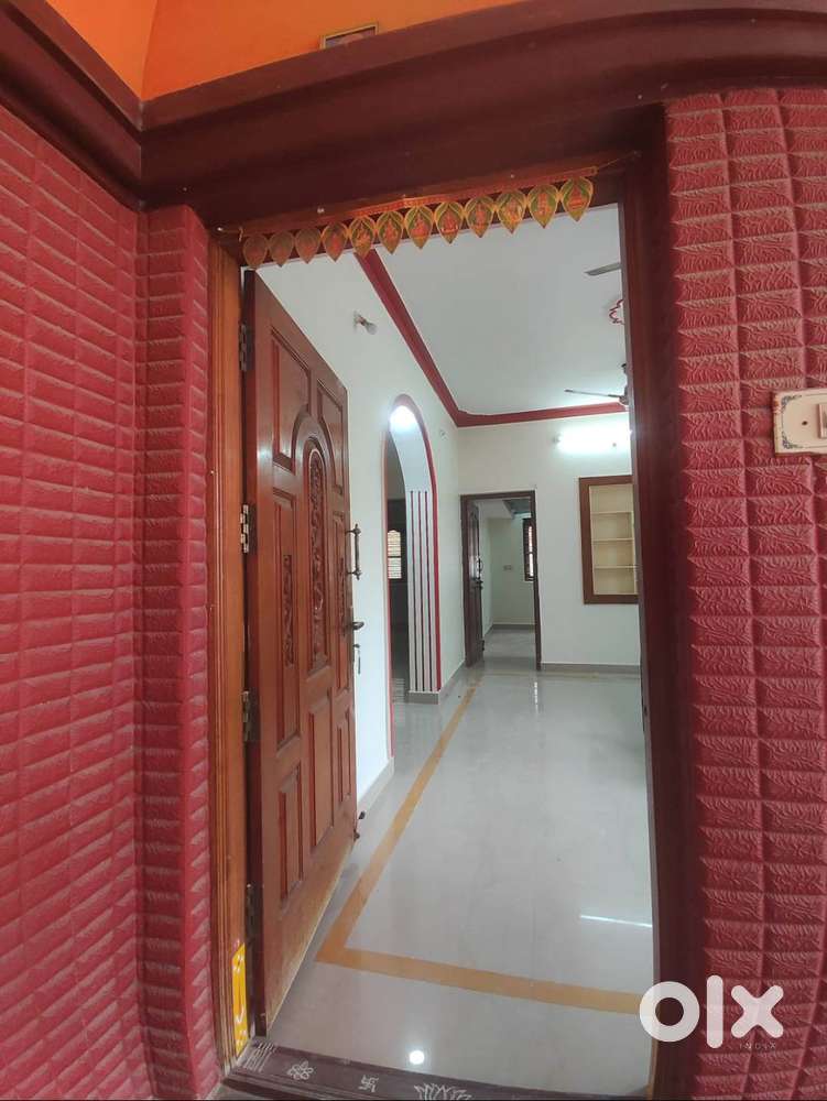 Prime LOCATION , 2BHK only for Family