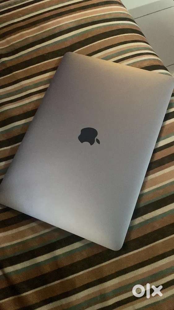 Apple MacBook Air M1