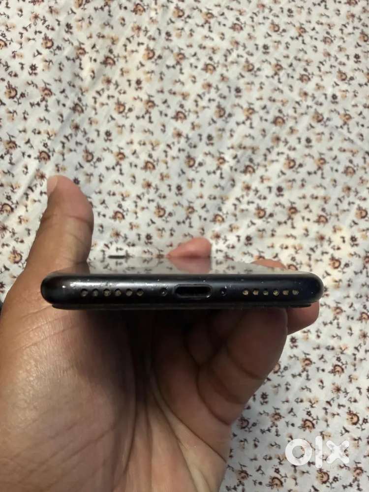 iPhone 7 32gb good condition
