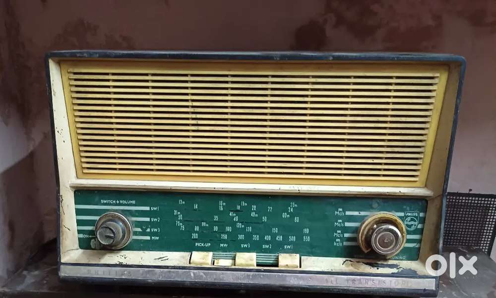 3 pcs 12000 Antique radio running condition 65 year's old