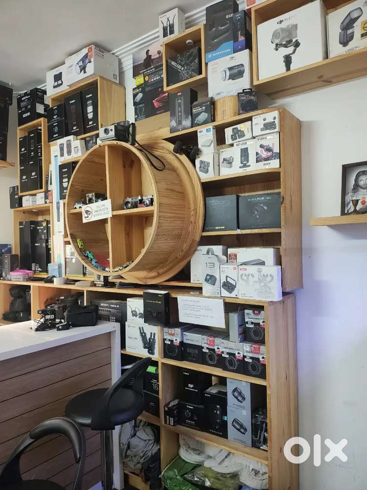 WANTED  CAMERA SHOP  KOCHI -VYTILA