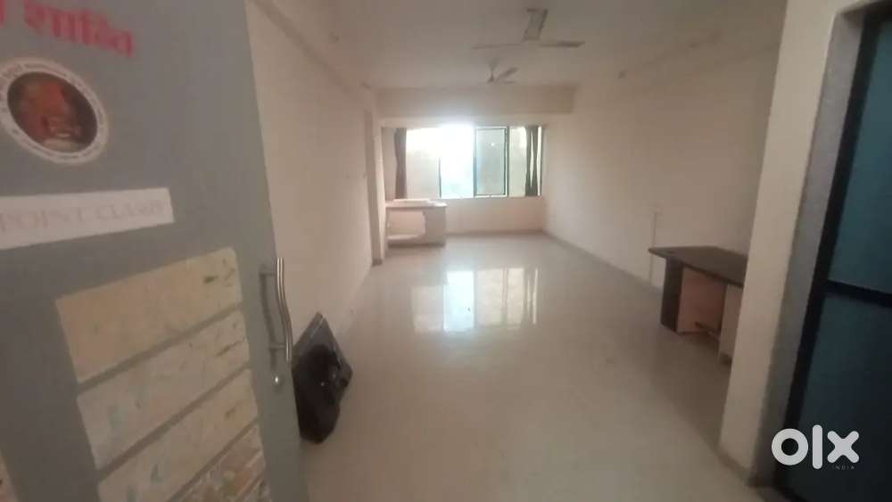 326sqft unfurnish office with attached toilet for rent sun Pharma road
