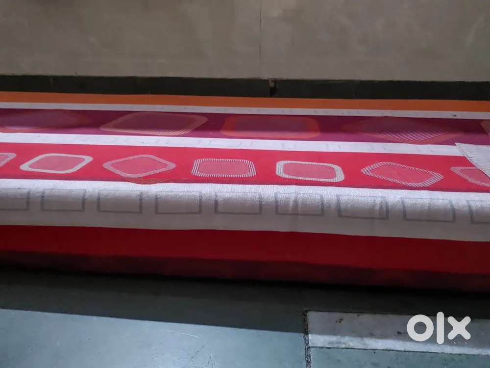 Single mattress with covers