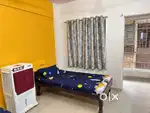 Low budget girls pg at fatehgunj furnished girls pg