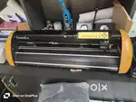 Vinyl cutting machine