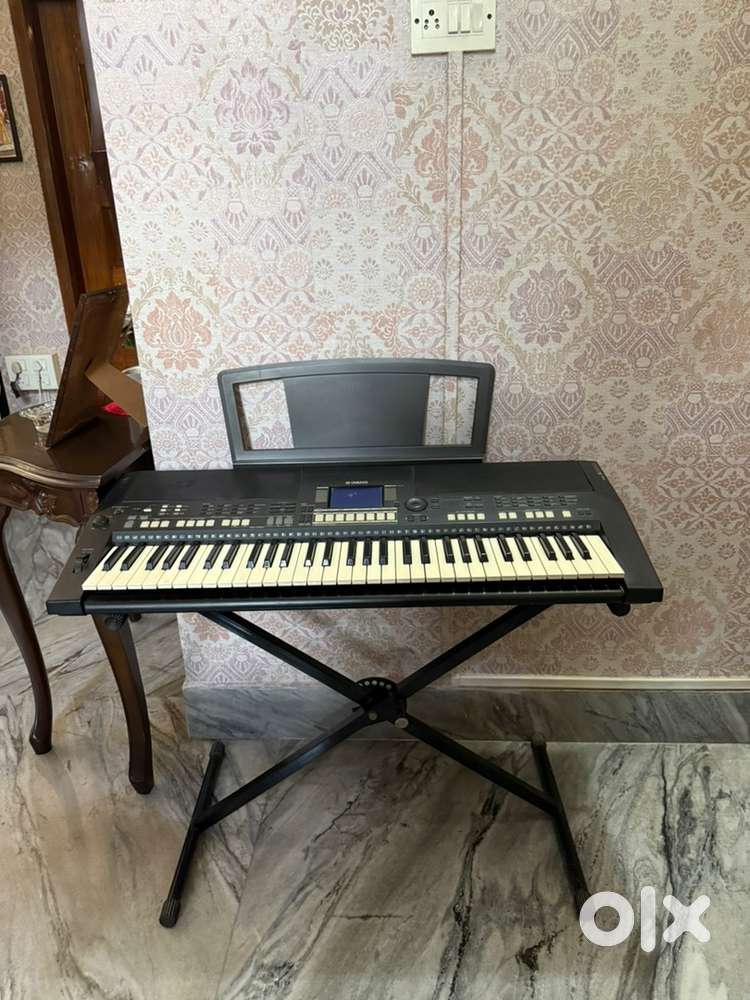 A yamaha keyboard in very good condition