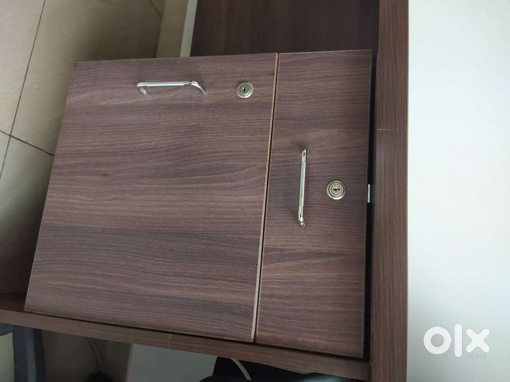 Wooden Computer table (120cm×60cm)