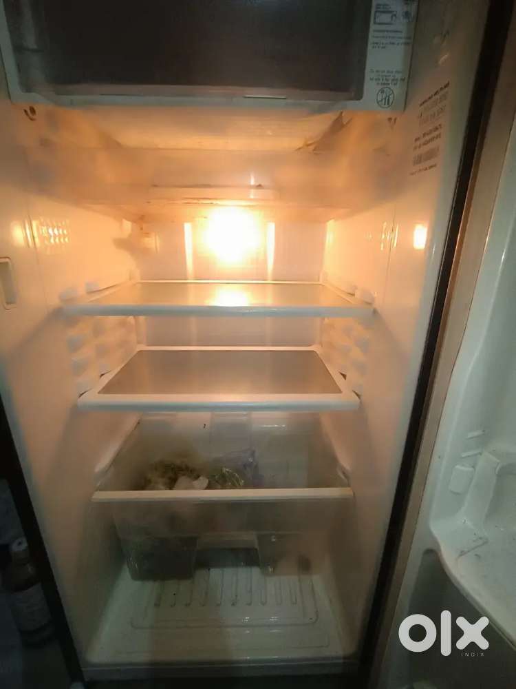 Samsung Refrigerator 183 ltr