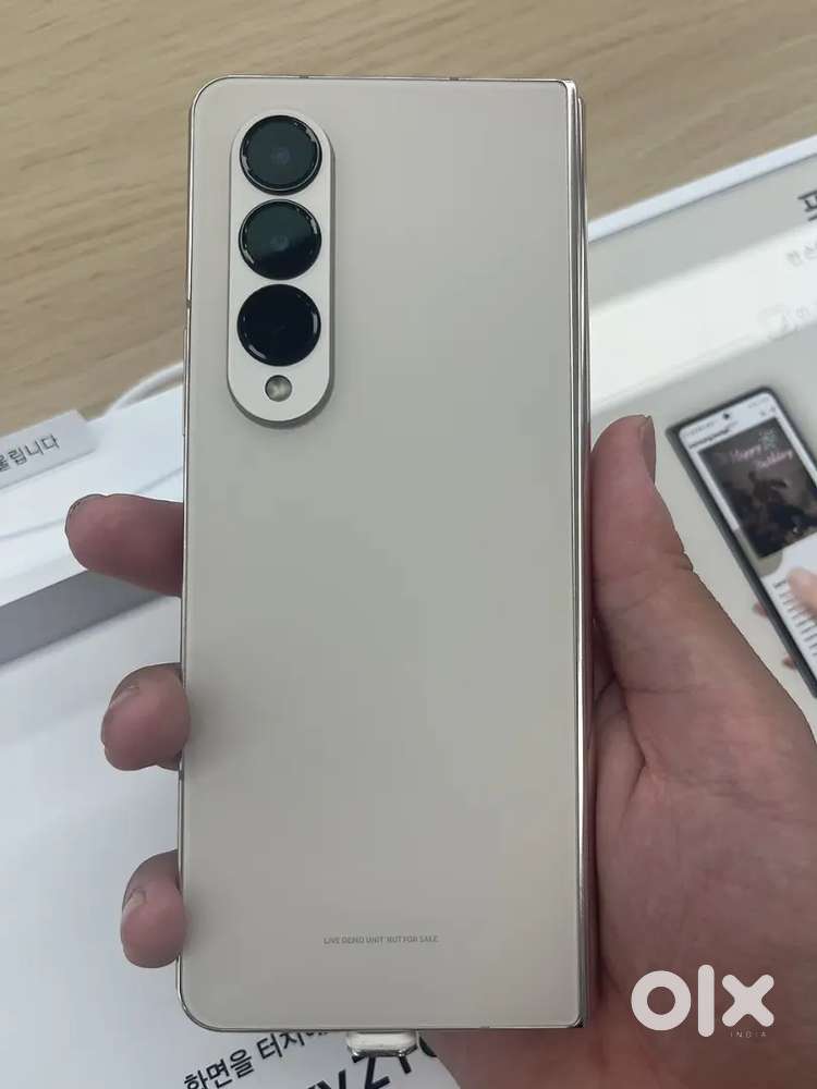 Samsung Galaxy Z Fold 4