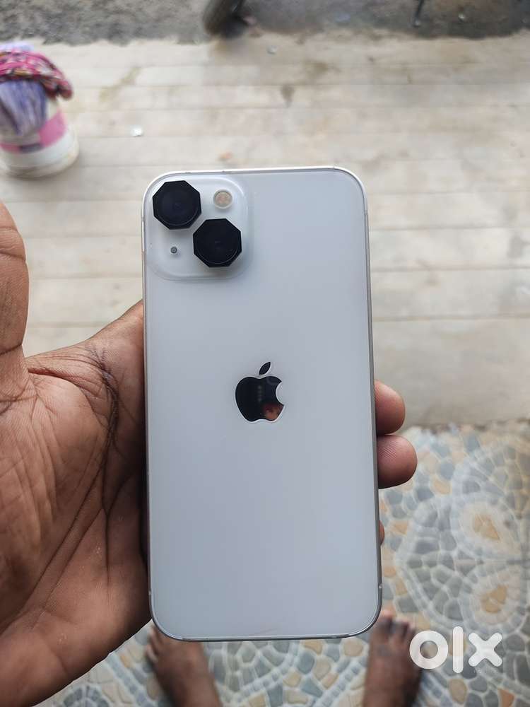 Selling Iphone 13 128 gp