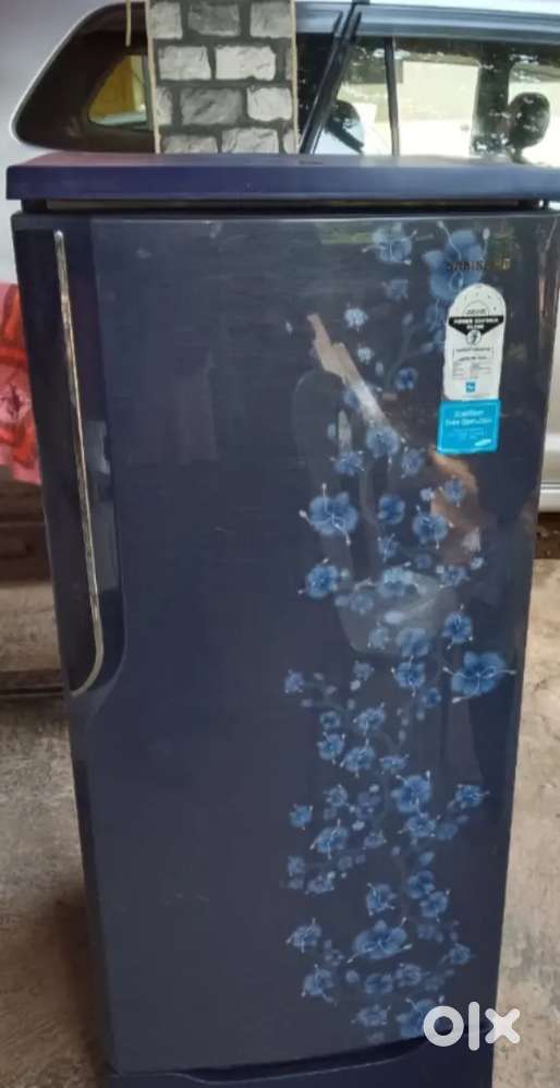 SAMSUNG 190 LITER REFRIGERATOR FOR SALE