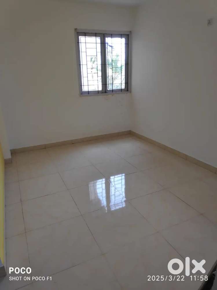 1626sqft 3 BHK flat for sale in Pachalam, Near SRM Road
