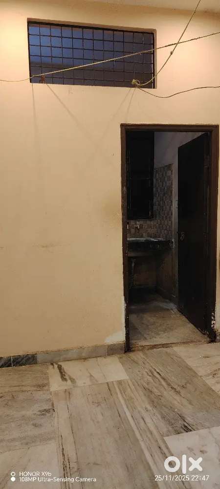 Paramount hills, Tolichowki 1 bhk for rent