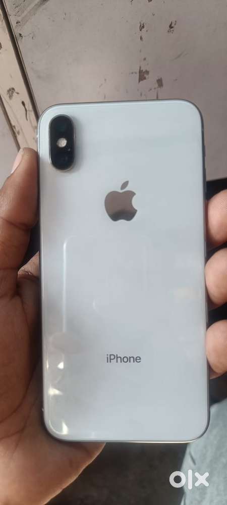 iPhone  X without charge