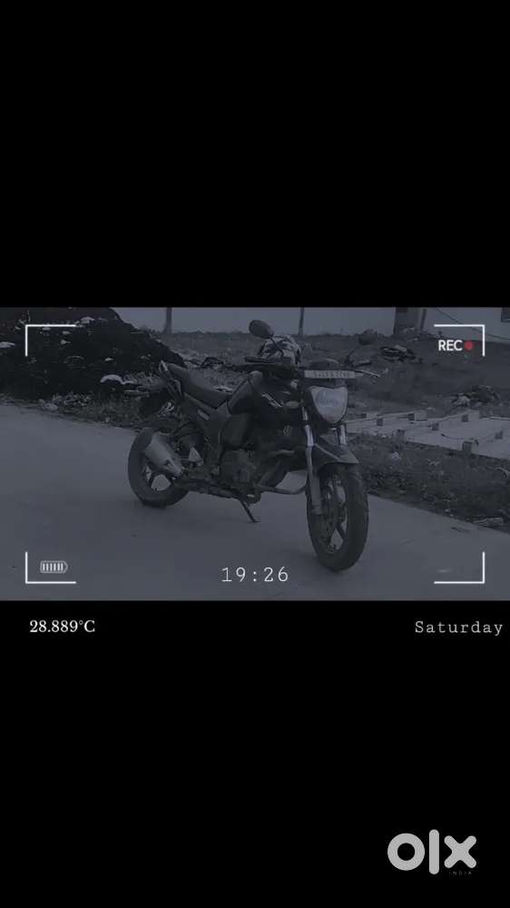 Yamaha fz 2012 model