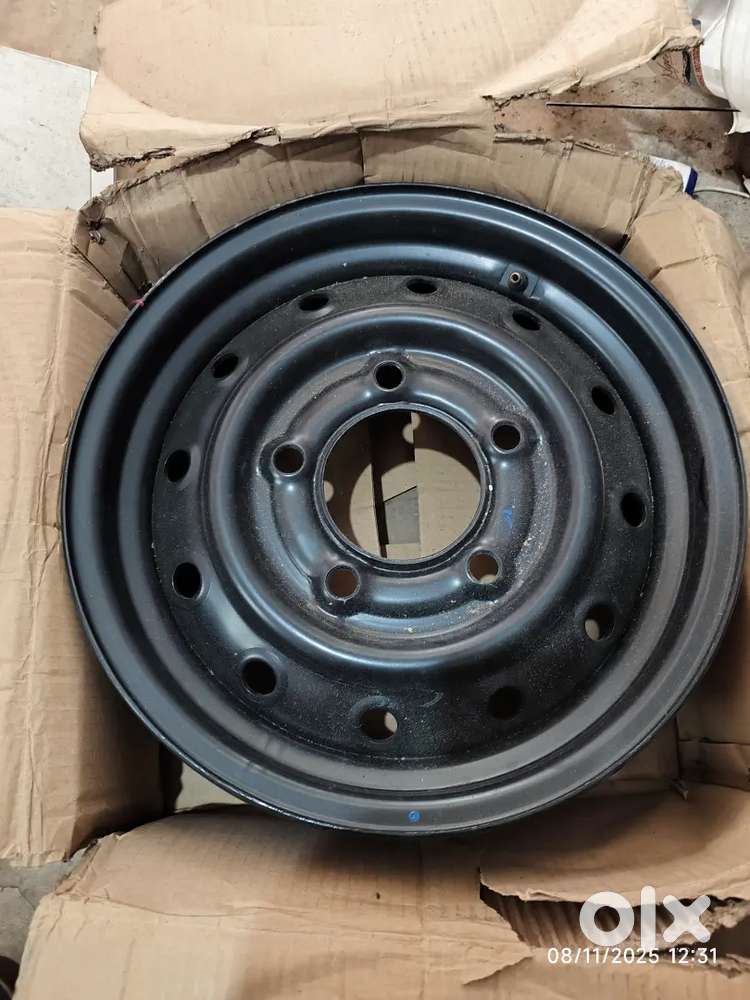 16 inch Thar crde 2017 wheel unused