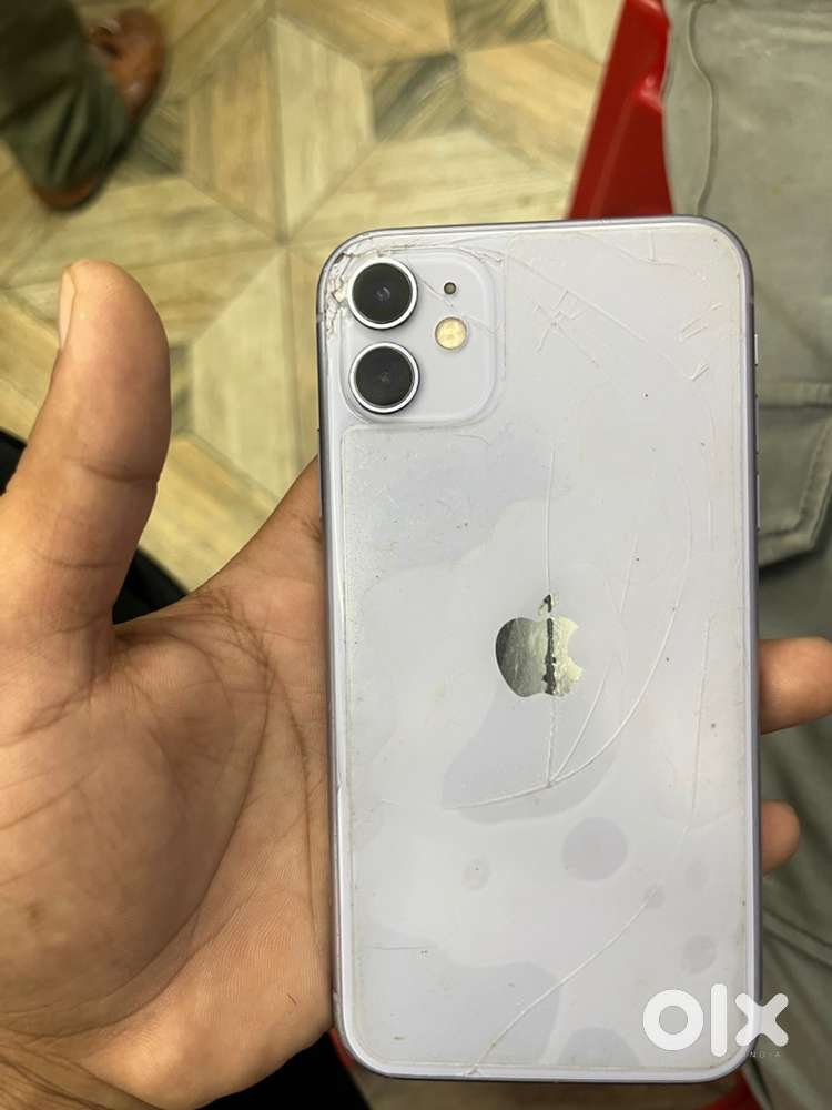iphone 11 128gb bettery 72%