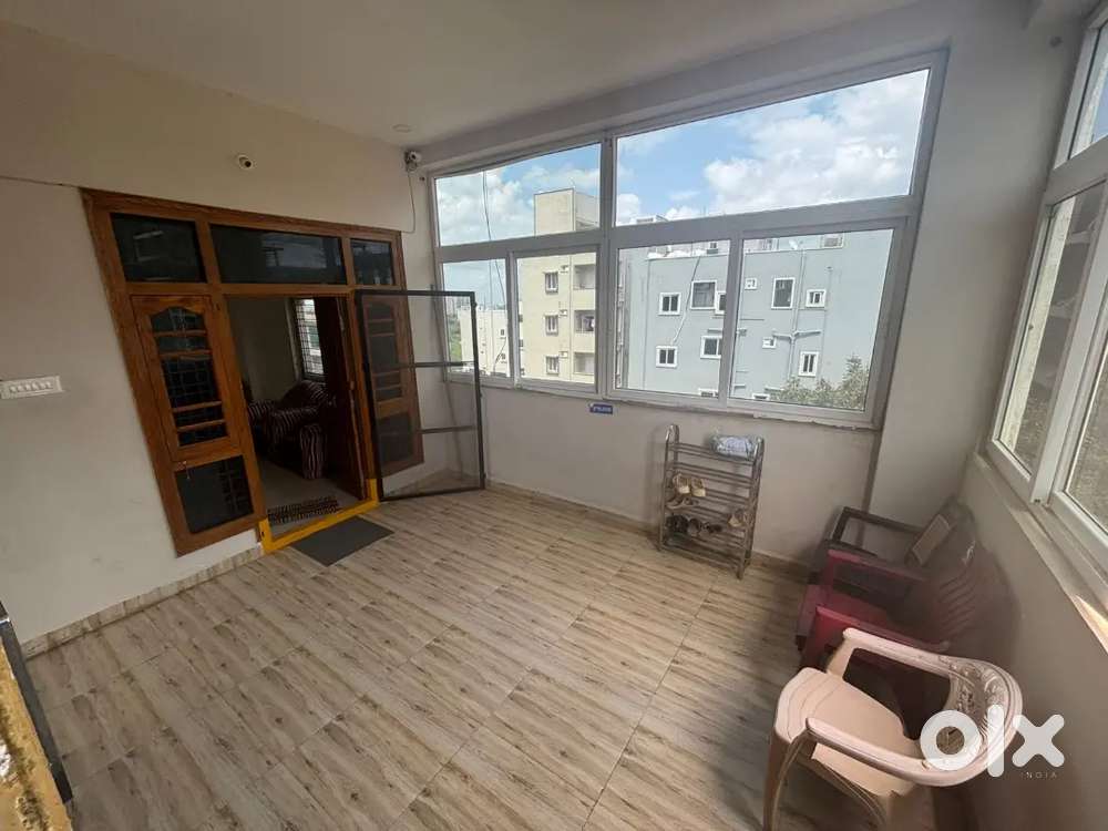 3 BHKs for Rent – Fully Furnished, One per Floor