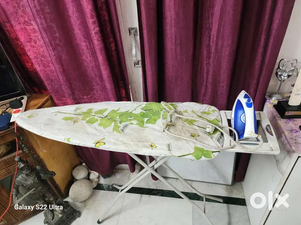 Clothes ironing board