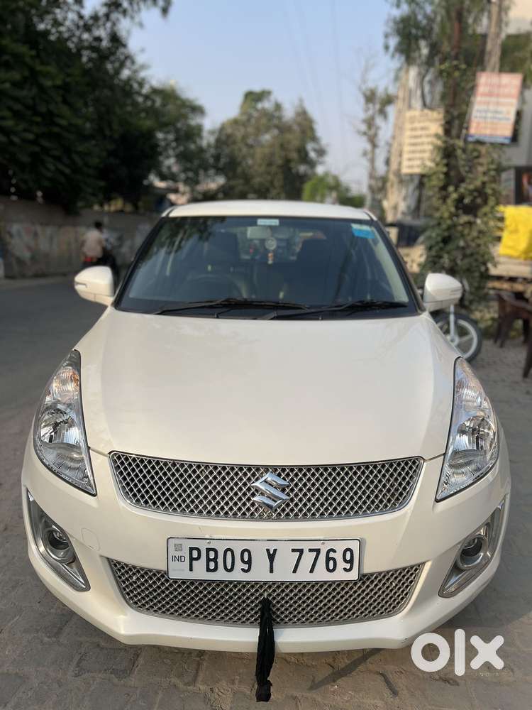 Maruti Suzuki Swift VXI, 2015, Petrol