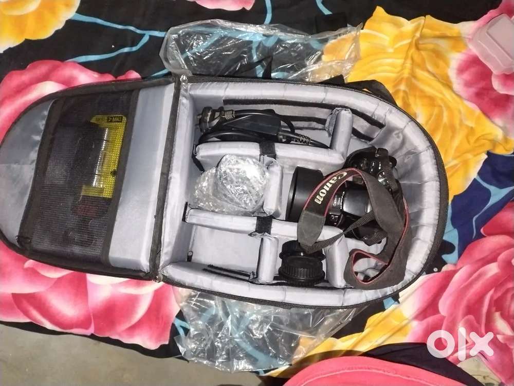 bag camera 2 charger 2 batery lens 18- 55 and 50mm prime lens box bill