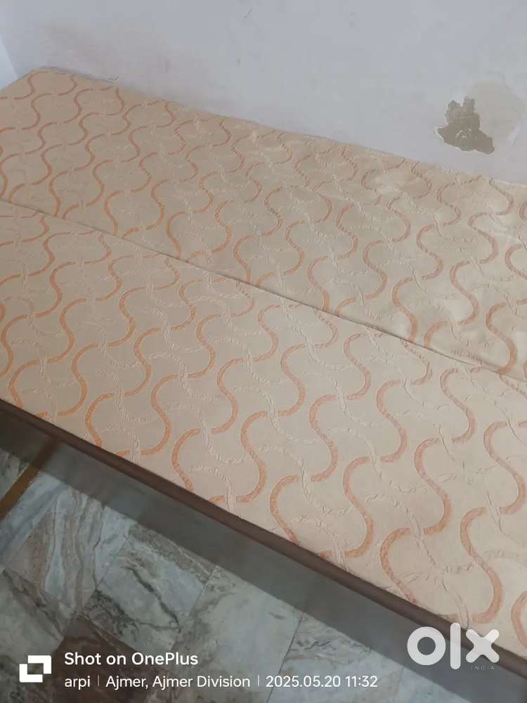 Sofa cum single sethi