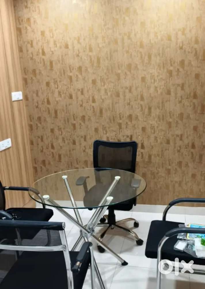 Office for rent in Gomtinagar
