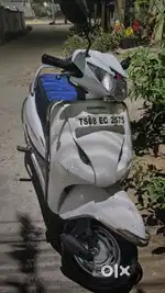 Full condition , new tyers, battery new , RC card avilable