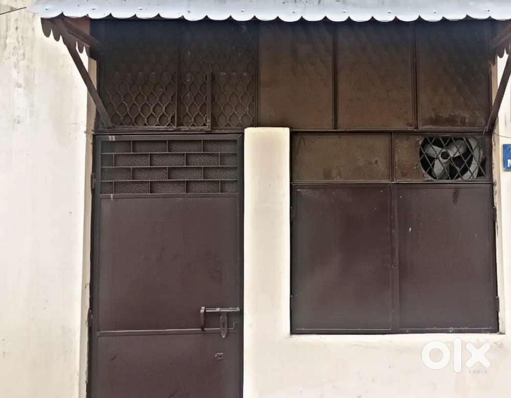 1BHK flat for sale in Ramprastha Colony B block Ghaziabad