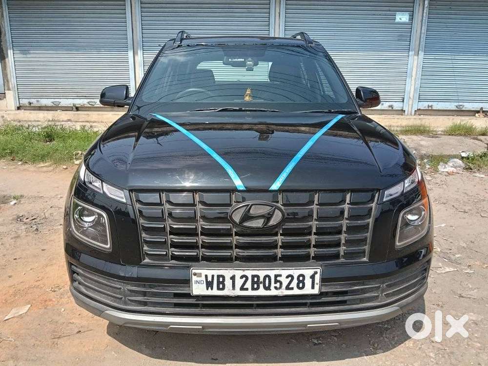 Hyundai Venue SX 1.2 MT Knight Edition, 2023, Petrol