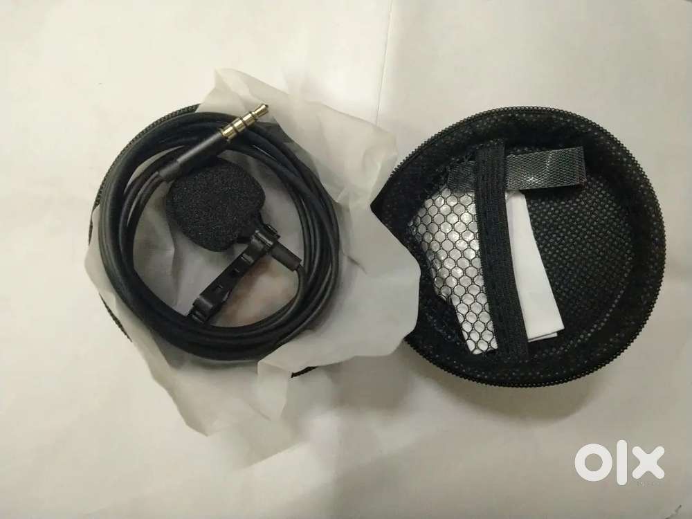 I sell a mic with wire this quality good and working condition .