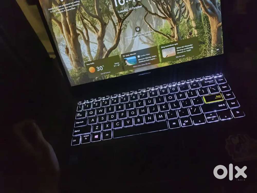 ASUS vivobook 14
