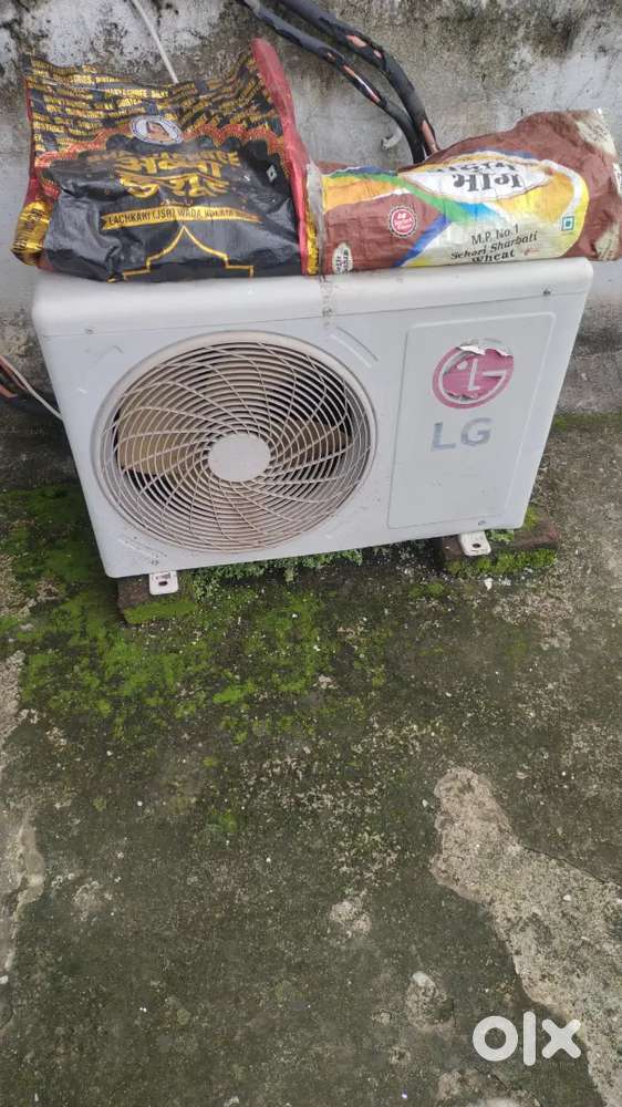 Ac 1,5 ton LG acha condition hai
