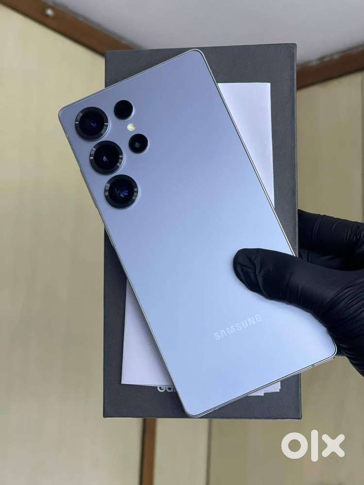 Samsung Galaxy S25 Ultra 12GB/256GB Good Condition Silver Blue Color