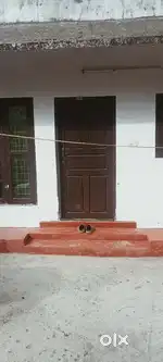 Alappuzha പൂങ്കാവ് ഹൗസ്  ലീസാൻ 2 bds 1 bathrooms നാല് സൈഡ് മതിൽ