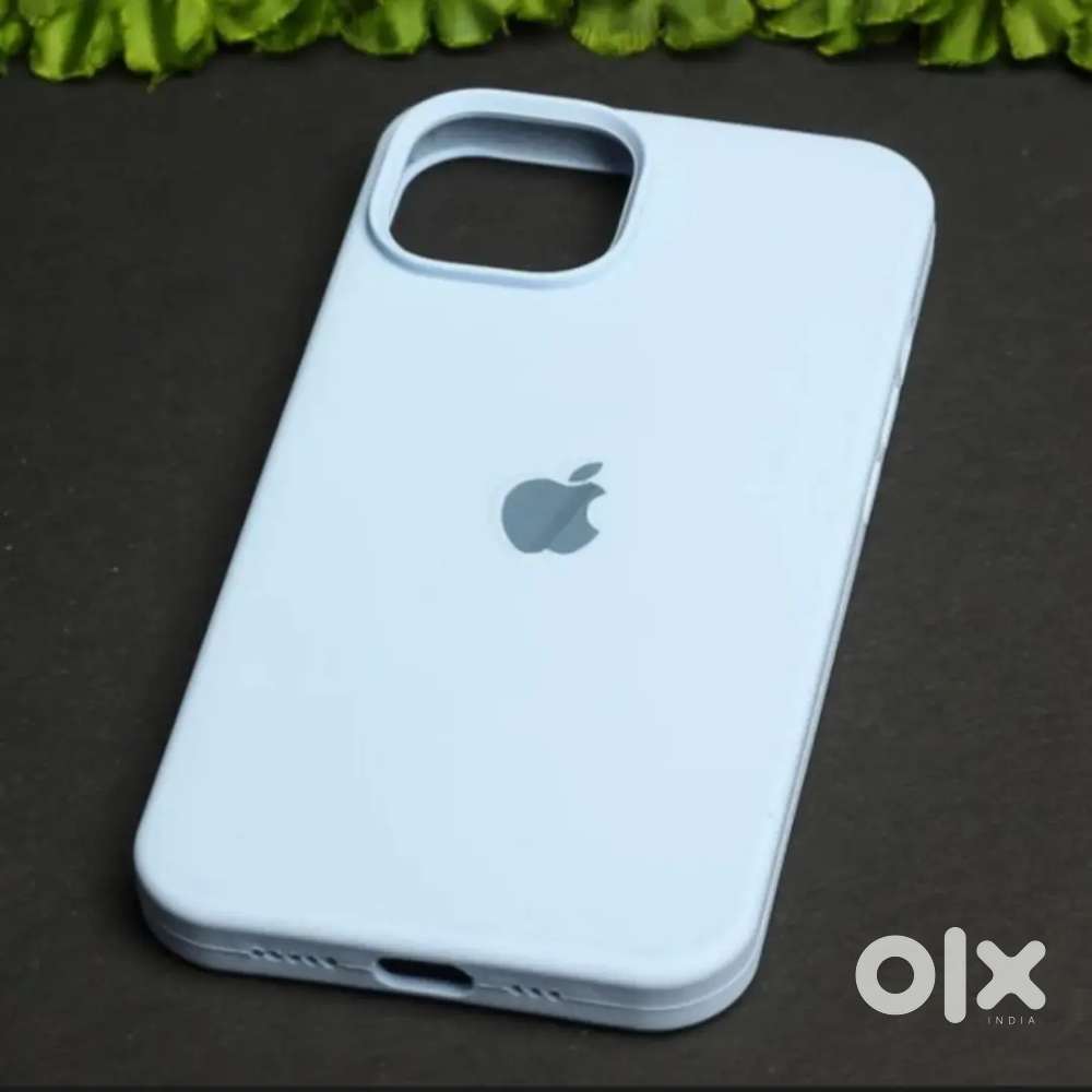 IPhone 15 premium cases