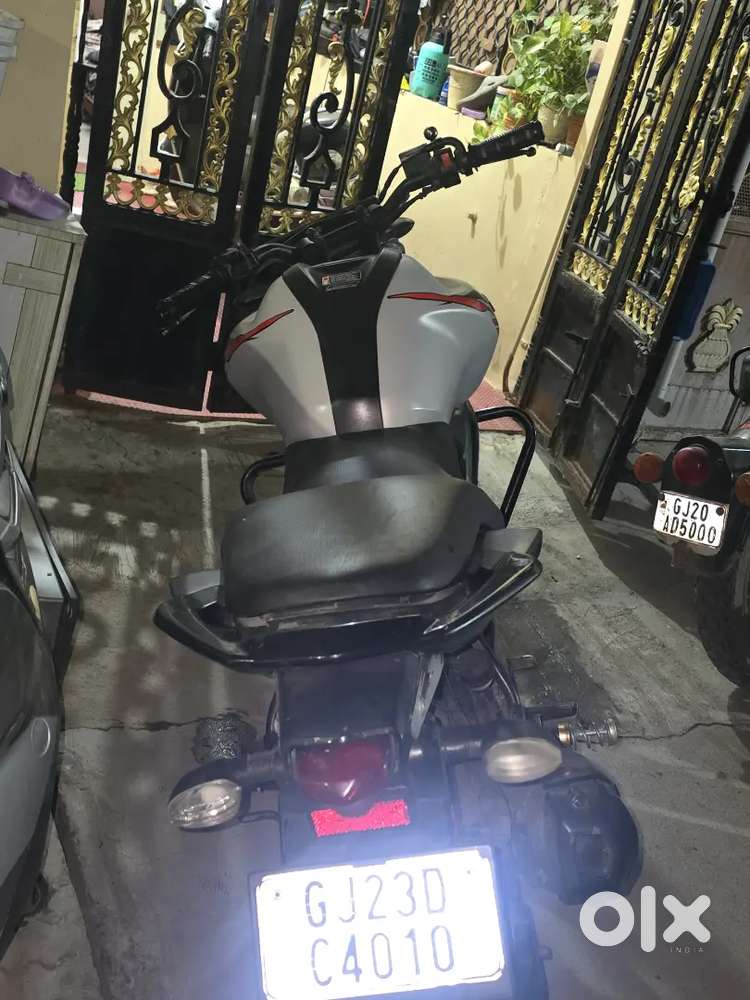 Yamaha FZ version 3
