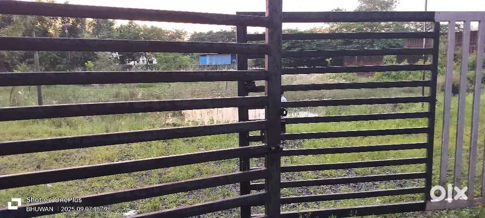 Diverted plot available beside tncp jasuja city