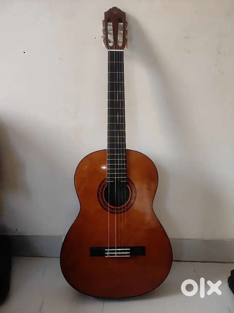 Rarely used Yamaha Nylon string guitar