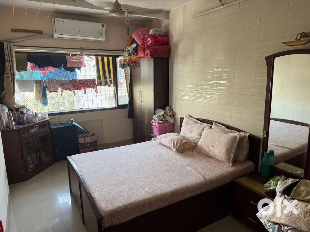 2 BHK Flat Borivali West SV Road